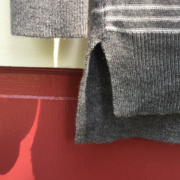 Trouve Sz Sm Cold Shoulder Long Sleeved Sweater - Picture 6 of 6